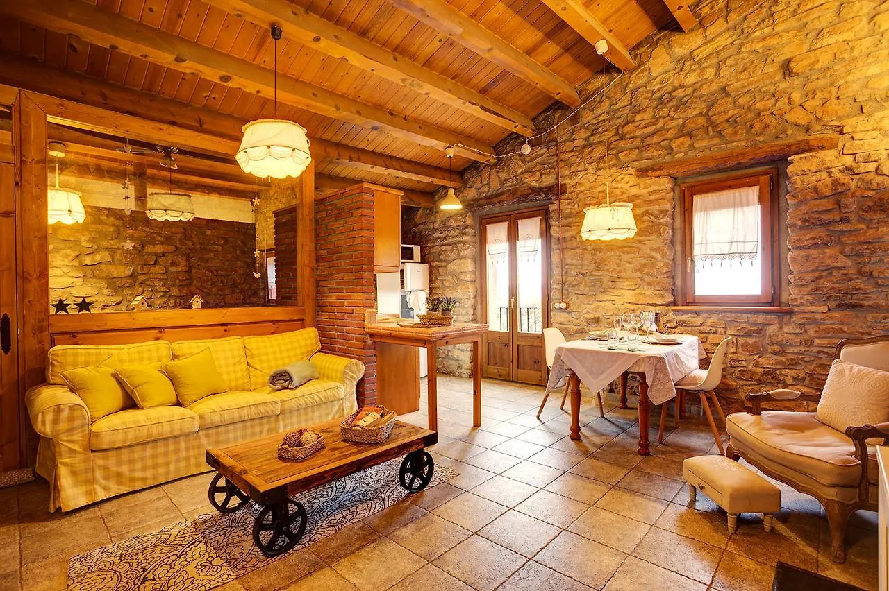 Casa Escola De Palau Villa La Baronia de Rialb Nyaraló